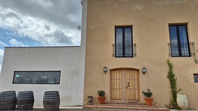 5 Zimmer Finca/Landgut zu verkaufen in Almansa mit Pool - 799.000 € (Ref: 9838612)