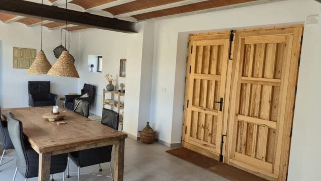 5 bedroom Finca/Country House for sale in Almansa with pool - € 799,000 (Ref: 9838612)