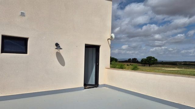 5 bedroom Finca/Country House for sale in Almansa with pool - € 799,000 (Ref: 9838612)