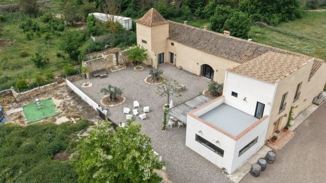 5 bedroom Finca/Country House for sale in Almansa with pool - € 799,000 (Ref: 9838612)