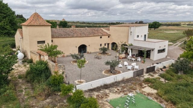 5 bedroom Finca/Country House for sale in Almansa with pool - € 799,000 (Ref: 9838612)
