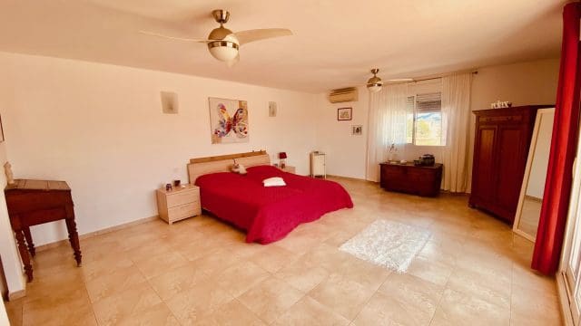 4 bedroom Villa for sale in Macisvenda with pool garage - € 479,000 (Ref: 9838616)