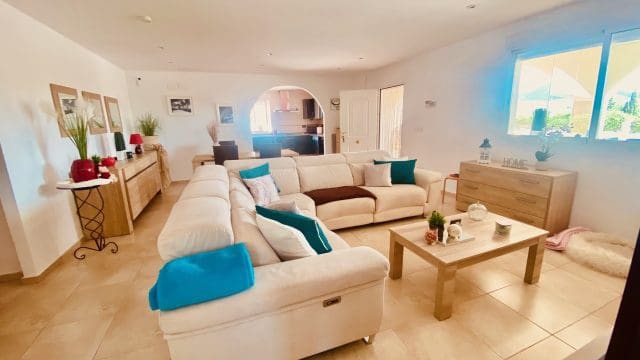 4 bedroom Villa for sale in Macisvenda with pool garage - € 479,000 (Ref: 9838616)