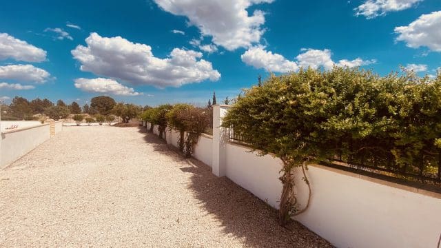 4 soveværelse Villa til salg i Macisvenda, Abanilla med swimmingpool garage - € 479.000 (Ref: 9838616)