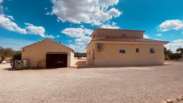 4 soveværelse Villa til salg i Macisvenda, Abanilla med swimmingpool garage - € 479.000 (Ref: 9838616)