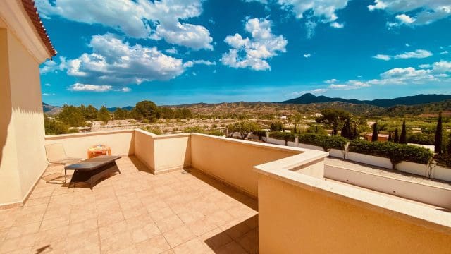 4 bedroom Villa for sale in Macisvenda with pool garage - € 479,000 (Ref: 9838616)
