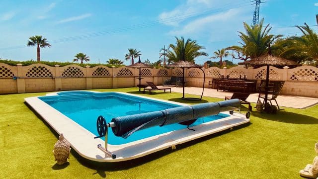 4 soveværelse Villa til salg i Macisvenda med swimmingpool garage - € 475.000 (Ref: 9838713)