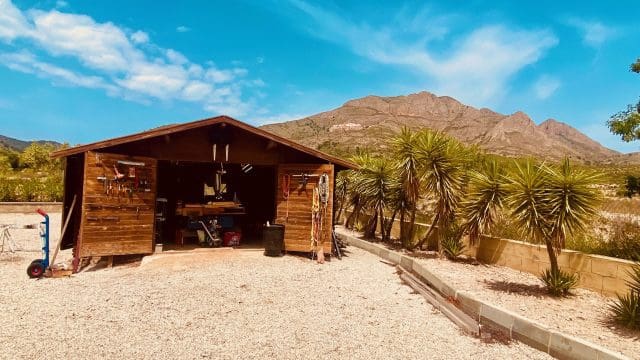 4 soveværelse Villa til salg i Macisvenda med swimmingpool garage - € 475.000 (Ref: 9838713)