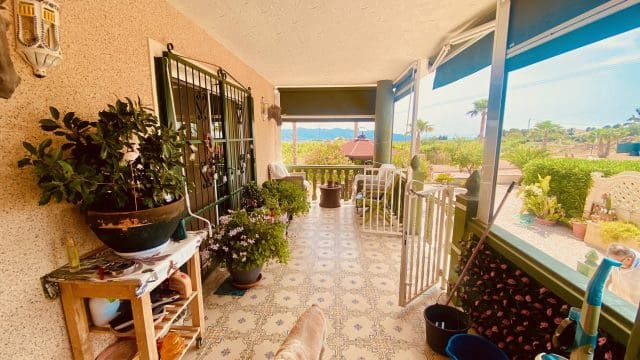 4 soveværelse Villa til salg i Macisvenda med swimmingpool garage - € 475.000 (Ref: 9838713)