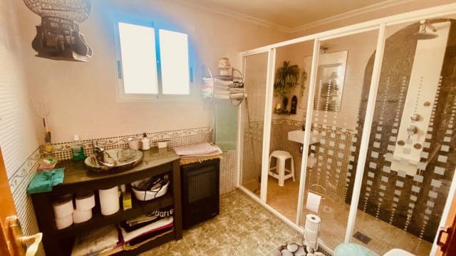4 soveværelse Villa til salg i Macisvenda med swimmingpool garage - € 475.000 (Ref: 9838713)