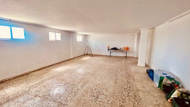 4 soveværelse Villa til salg i Macisvenda med swimmingpool garage - € 475.000 (Ref: 9838713)