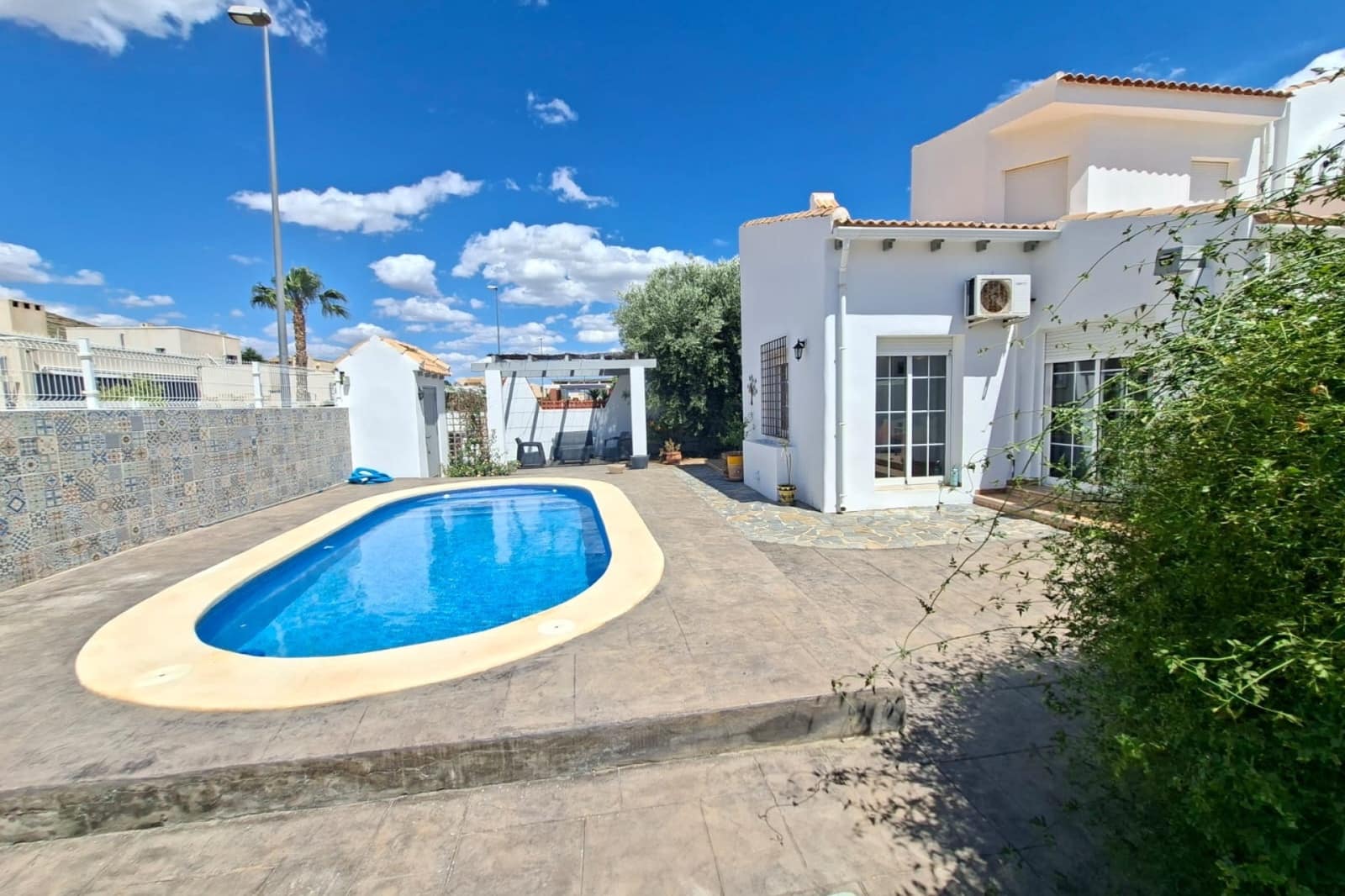 3 bedroom Villa for sale in Fortuna with pool - € 269,500 (Ref: 9838715)