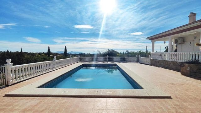 3 bedroom Villa for sale in Fortuna with pool - € 296,500 (Ref: 9839745)