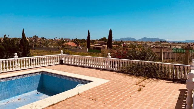 3 bedroom Villa for sale in Fortuna with pool - € 296,500 (Ref: 9839745)