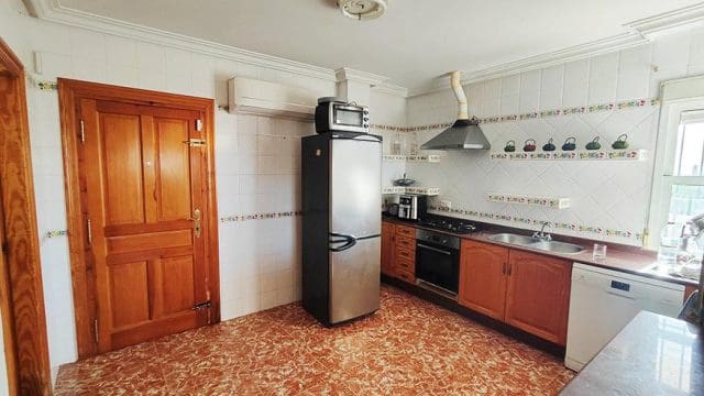 3 bedroom Villa for sale in Fortuna with pool - € 296,500 (Ref: 9839745)