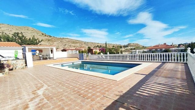 3 soveværelse Villa til salg i Fortuna med swimmingpool - € 296.500 (Ref: 9839745)