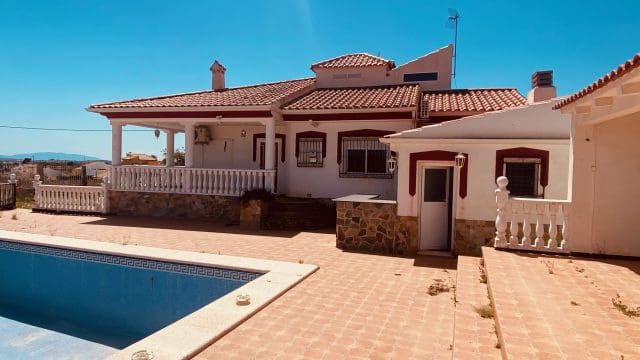 3 soveværelse Villa til salg i Fortuna med swimmingpool - € 296.500 (Ref: 9839745)