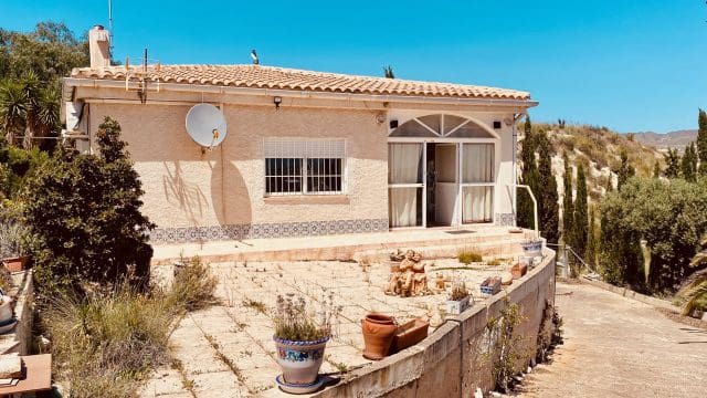 2 bedroom Villa for sale in Fortuna with garage - € 159,950 (Ref: 9839749)