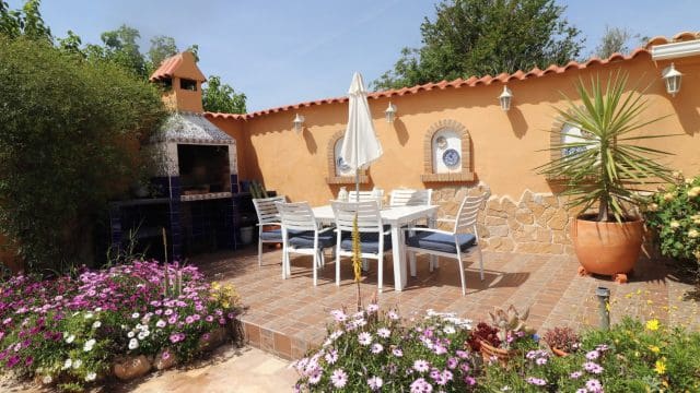 5 bedroom Finca/Country House for sale in Hondon de las Nieves with pool - € 399,500 (Ref: 9839770)