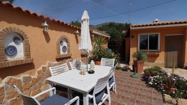5 bedroom Finca/Country House for sale in Hondon de las Nieves with pool - € 399,500 (Ref: 9839770)