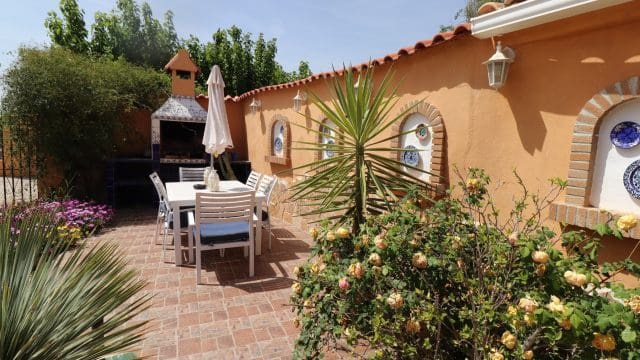 5 bedroom Finca/Country House for sale in Hondon de las Nieves with pool - € 399,500 (Ref: 9839770)