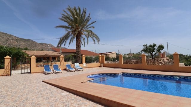 5 bedroom Finca/Country House for sale in Hondon de las Nieves with pool - € 399,500 (Ref: 9839770)