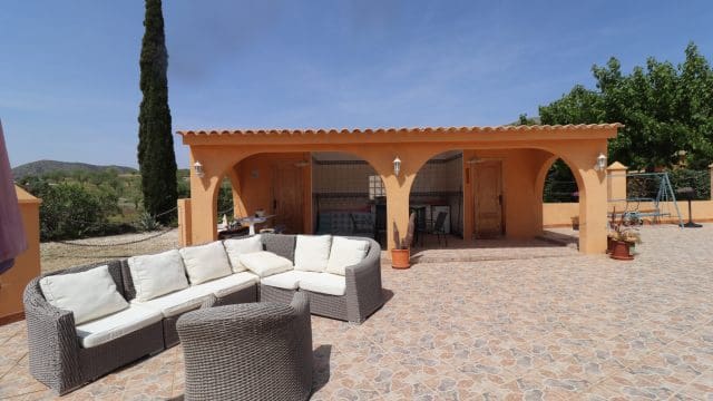 5 bedroom Finca/Country House for sale in Hondon de las Nieves with pool - € 399,500 (Ref: 9839770)
