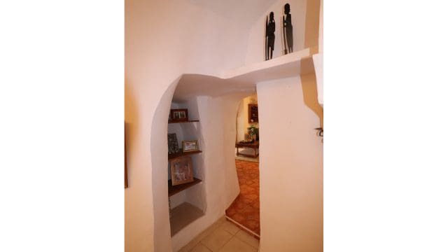 5 bedroom Finca/Country House for sale in Hondon de las Nieves with pool - € 399,500 (Ref: 9839770)