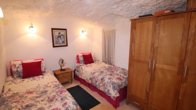 5 bedroom Finca/Country House for sale in Hondon de las Nieves with pool - € 399,500 (Ref: 9839770)
