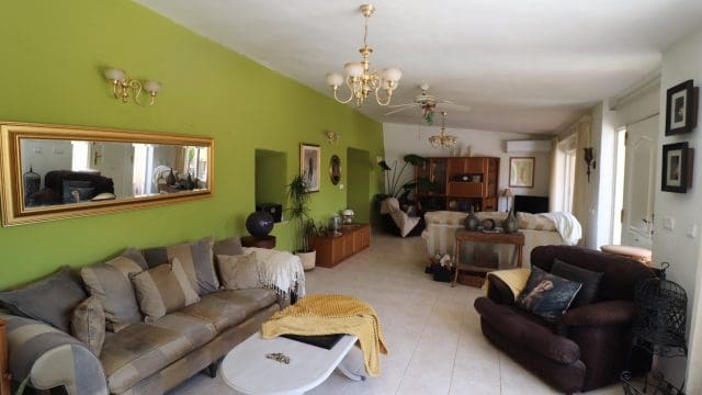 5 bedroom Finca/Country House for sale in Hondon de las Nieves with pool - € 399,500 (Ref: 9839770)
