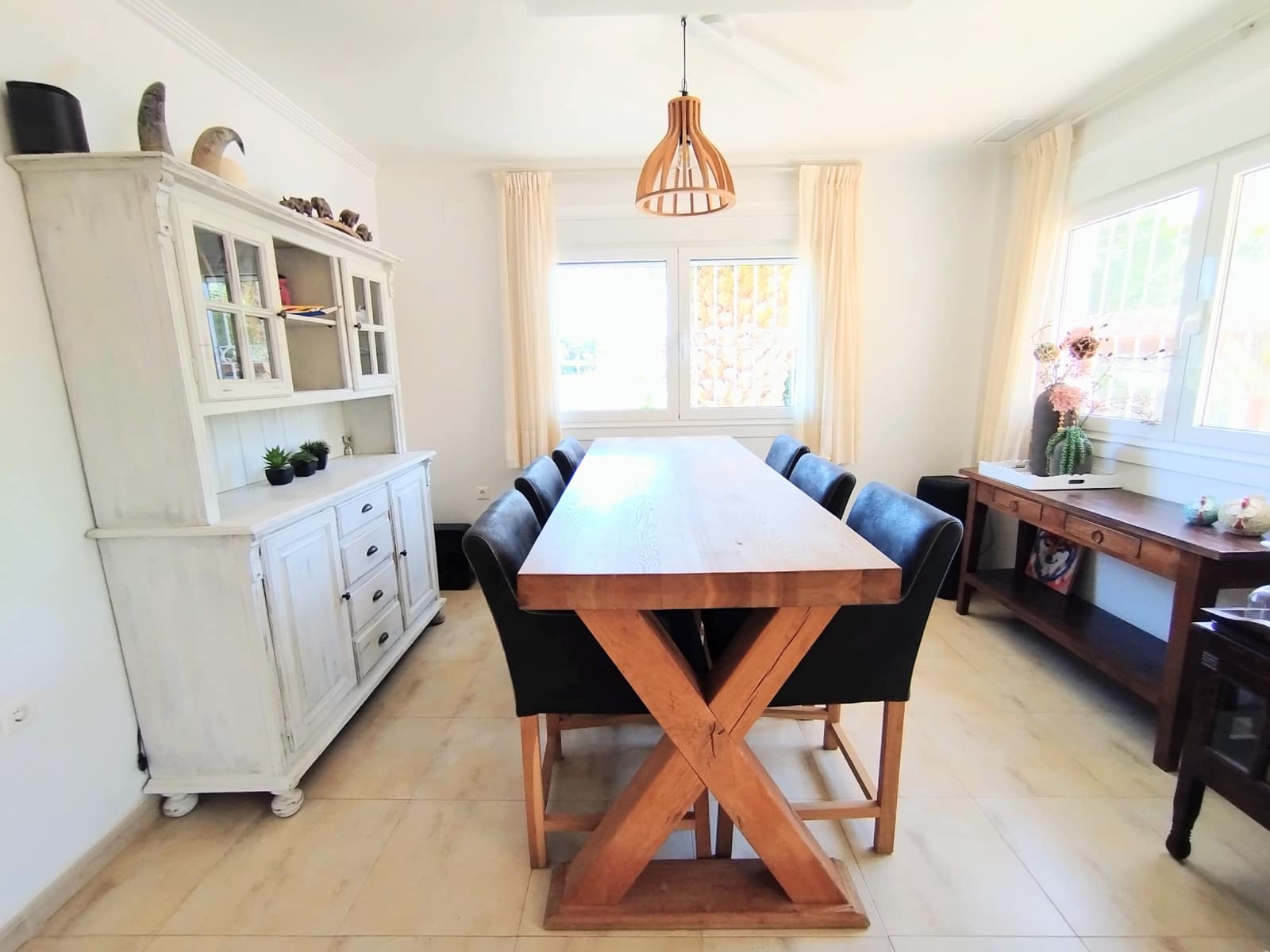 5 soverom Villa til salgs i Hondon de las Nieves med svømmebasseng garasje - € 475 000 (Ref: 9872323)
