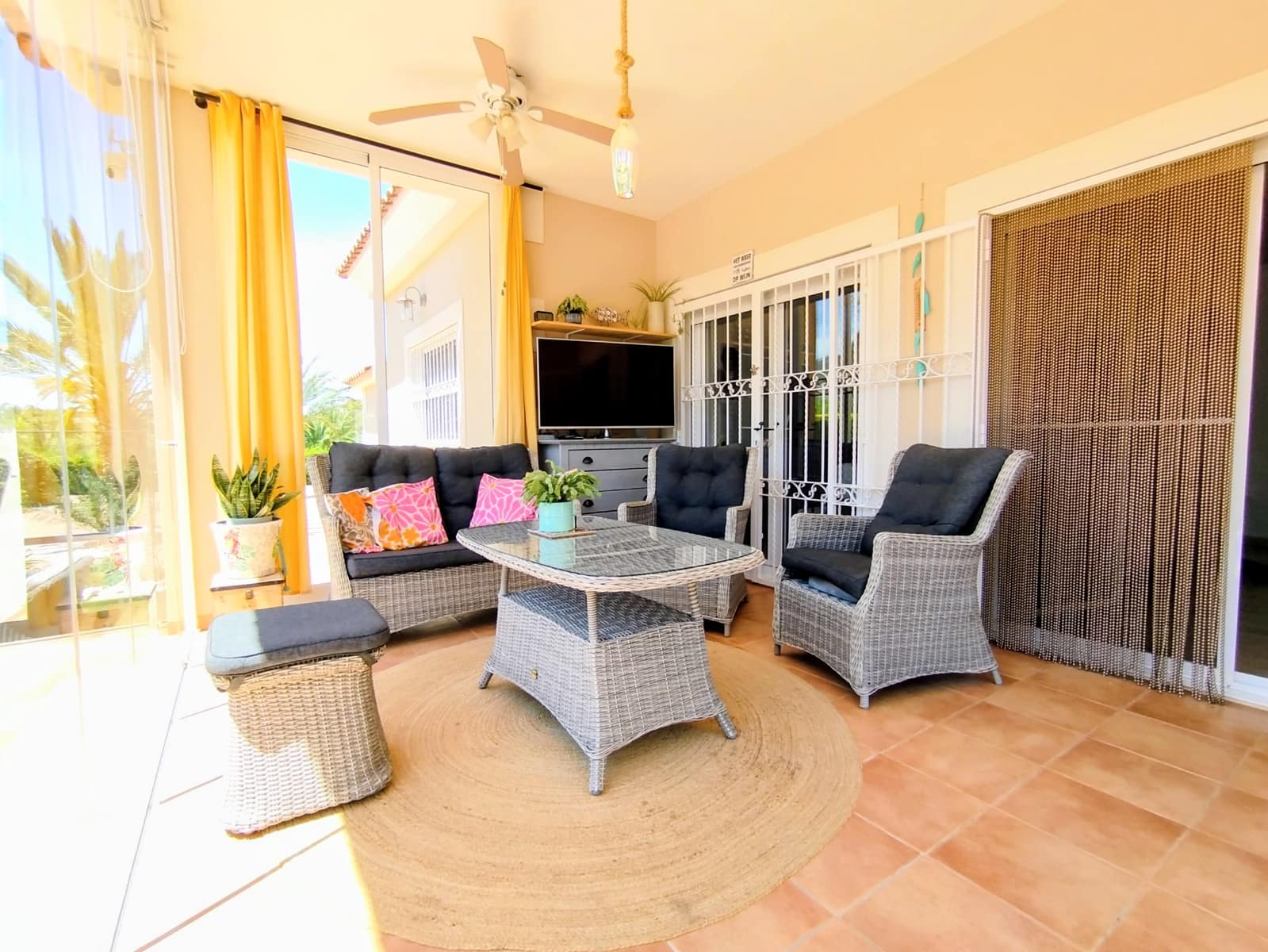 5 soverom Villa til salgs i Hondon de las Nieves med svømmebasseng garasje - € 475 000 (Ref: 9872323)