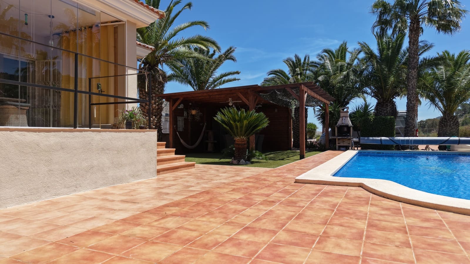 5 soverom Villa til salgs i Hondon de las Nieves med svømmebasseng garasje - € 475 000 (Ref: 9872323)