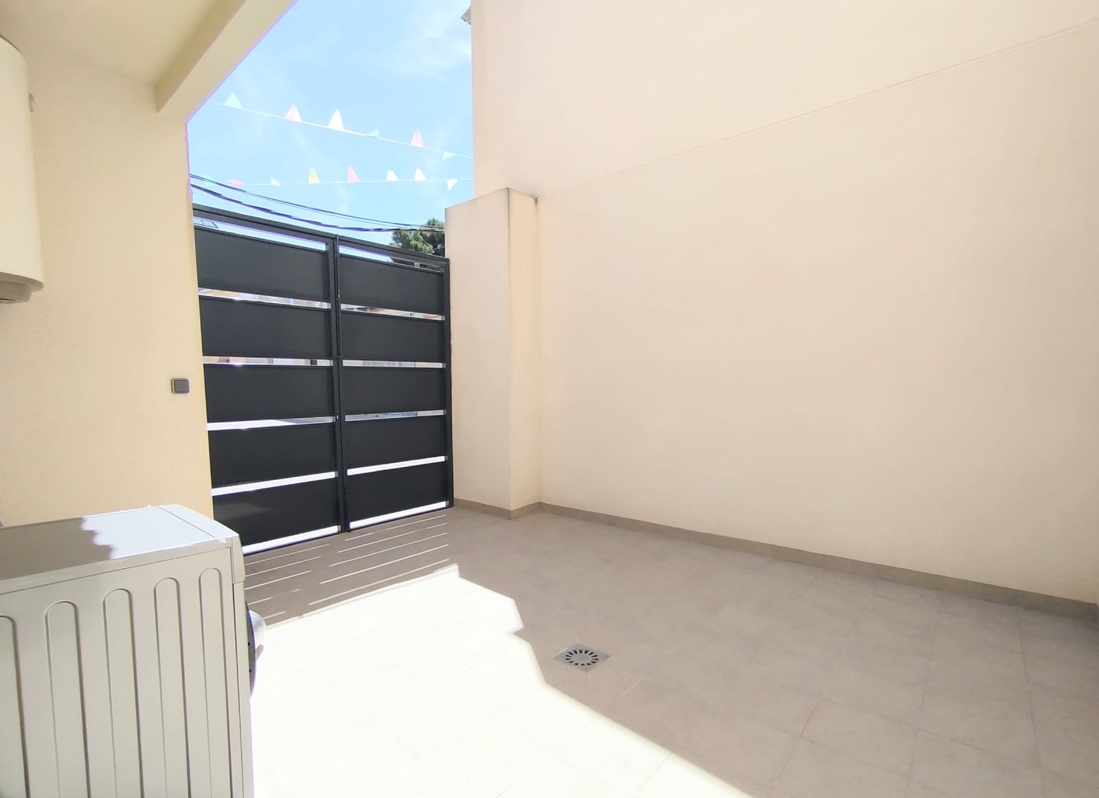 3 soverom Hus til salgs i Pinoso med garasje - € 215 000 (Ref: 9872331)