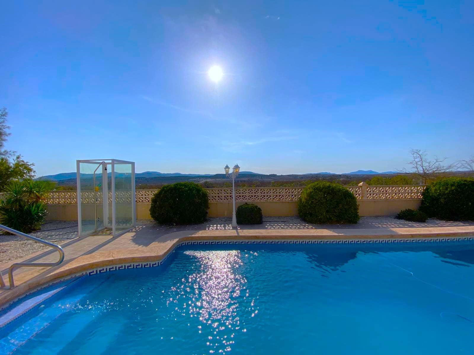 4 soverom Finca/Herregård til salgs i Pinoso med svømmebasseng garasje - € 390 000 (Ref: 9919058)