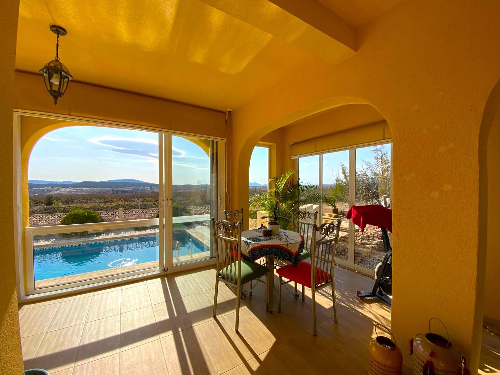 4 soverom Finca/Herregård til salgs i Pinoso med svømmebasseng garasje - € 390 000 (Ref: 9919058)