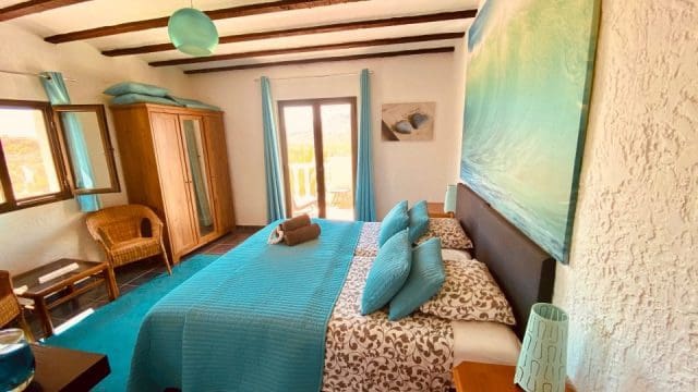 6 bedroom Villa for sale in Barbarroja with pool garage - € 535,000 (Ref: 9919060)