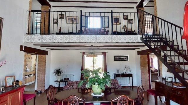 6 bedroom Villa for sale in Barbarroja with pool garage - € 535,000 (Ref: 9919060)