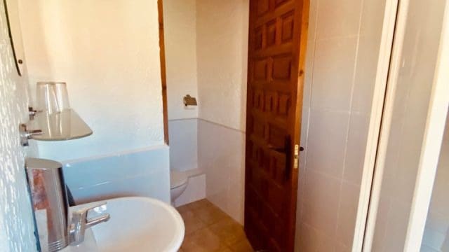 6 bedroom Villa for sale in Barbarroja with pool garage - € 535,000 (Ref: 9919060)