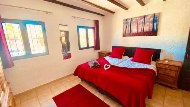 6 bedroom Villa for sale in Barbarroja with pool garage - € 535,000 (Ref: 9919060)