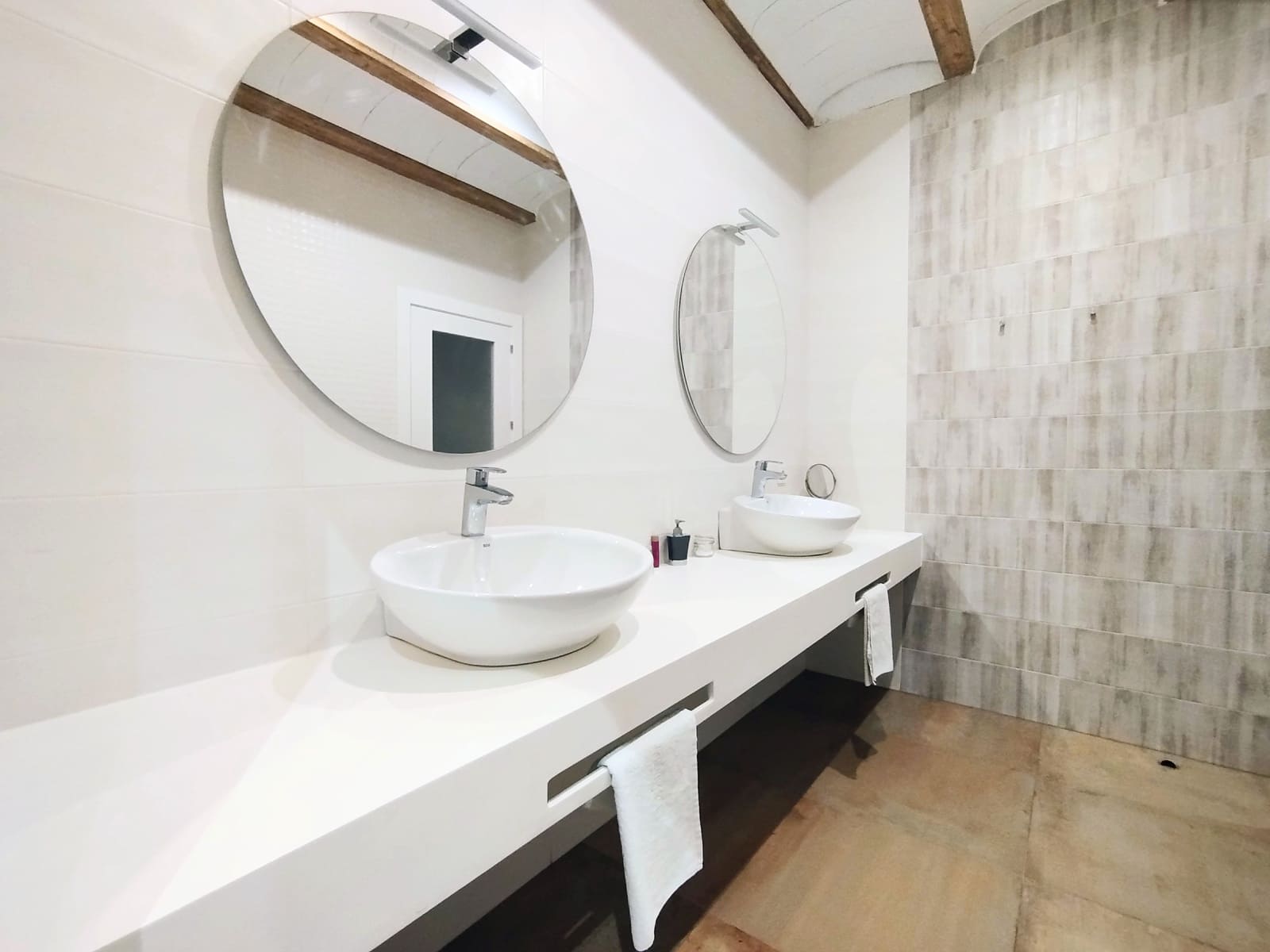 Finca/Casa Rural de 11 habitaciones en Yecla en venta con piscina garaje - 1.700.000 € (Ref: 9980097)