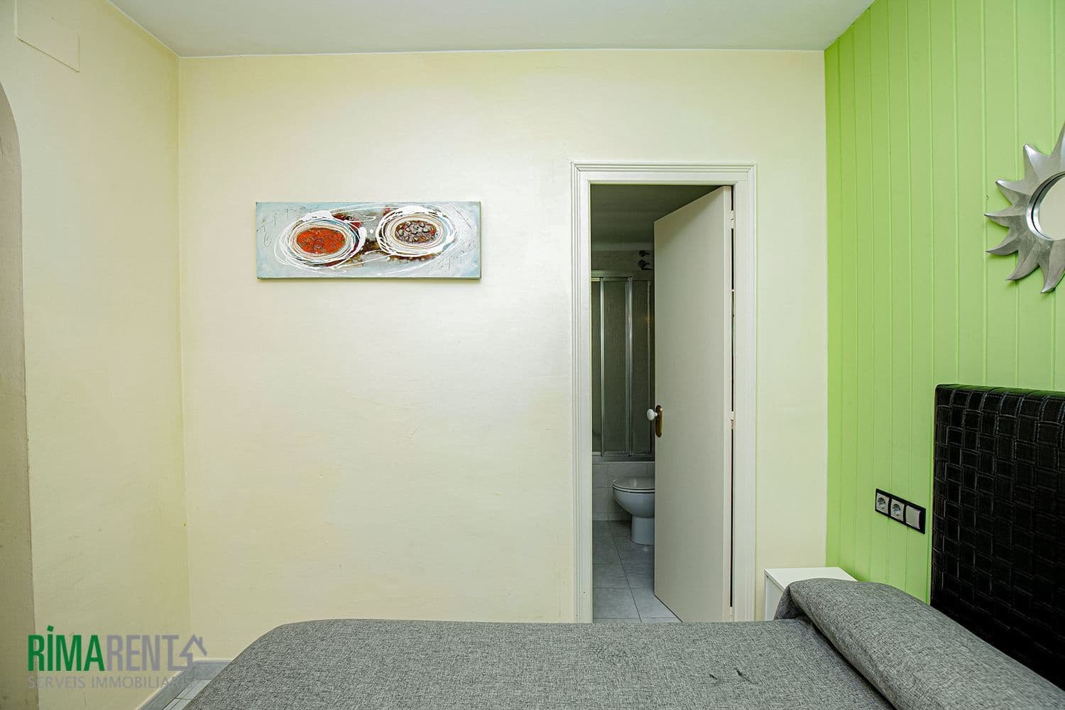 Hotel for sale in Empuriabrava - € 690,000 (Ref: 9483970)