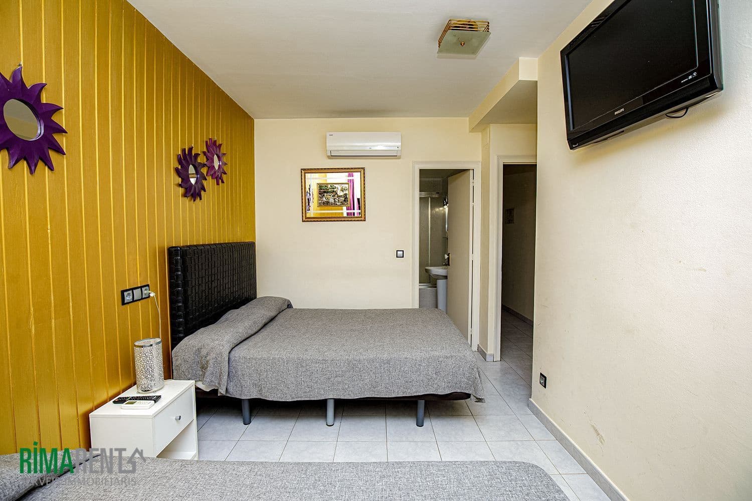 Hotel for sale in Empuriabrava - € 690,000 (Ref: 9483970)