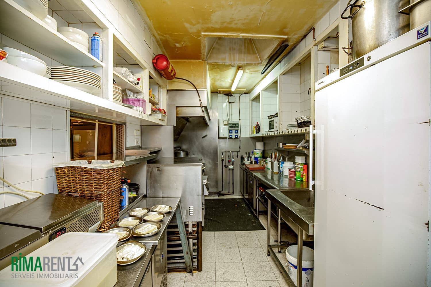 Hotel for sale in Empuriabrava - € 690,000 (Ref: 9483970)