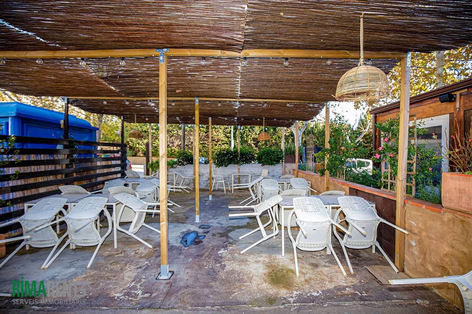 Hotel for sale in Empuriabrava - € 690,000 (Ref: 9483970)