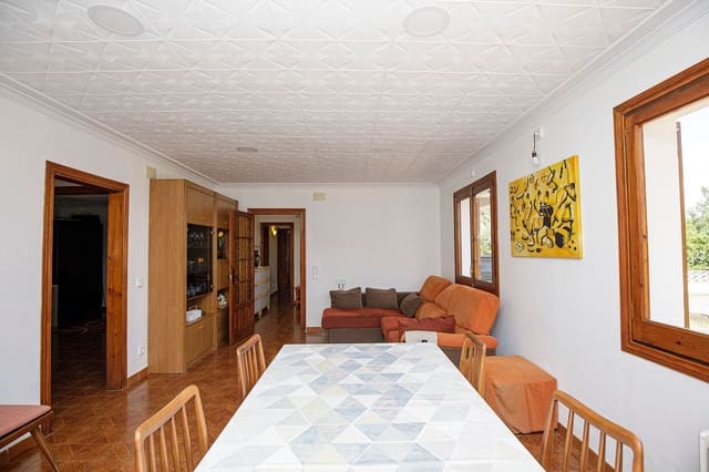 4 chambre Villa/Maison à vendre à Llambilles avec piscine garage - 604 000 € (Ref: 9483971)