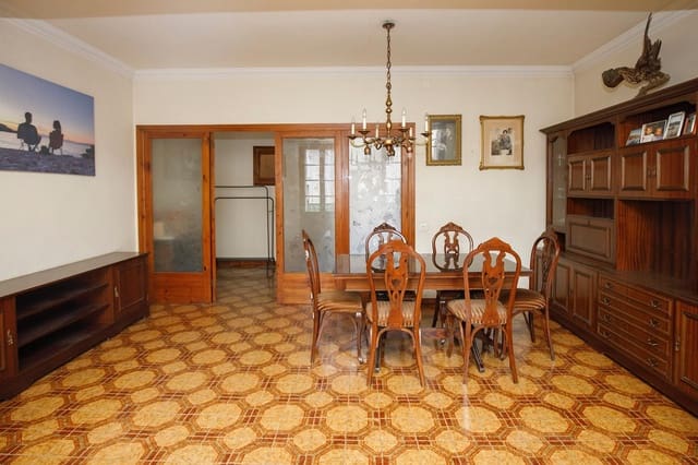 12 Zimmer Haus zu verkaufen in Arbúcies mit Garage - 320.000 € (Ref: 9483973)