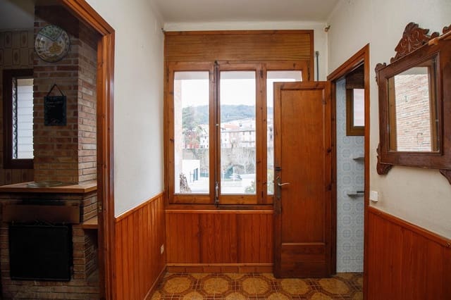 12 Zimmer Haus zu verkaufen in Arbúcies mit Garage - 320.000 € (Ref: 9483973)