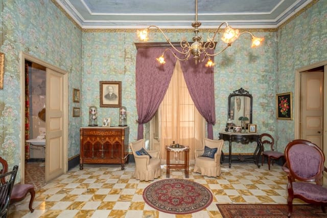 25 soveværelse Villa til salg i Besalú med garage - € 550.000 (Ref: 9483974)