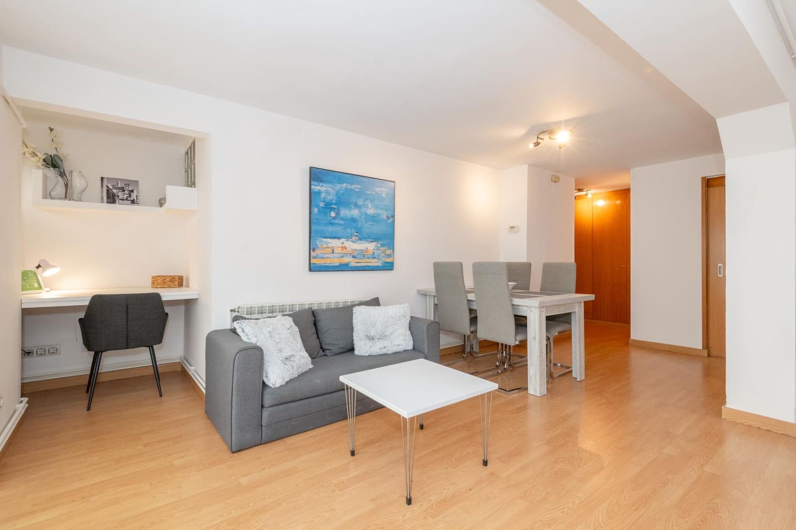 2 bedroom Apartment for rent in Girona city - € 1,500 (Ref: 9483975)
